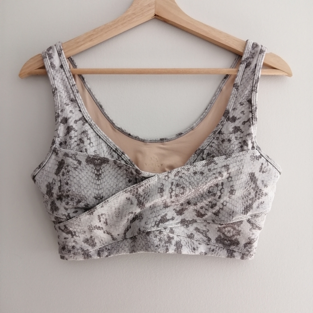 Varley Kellam Sports Bra in Taupe Grey Snake Print Large - Picture 3 of 16